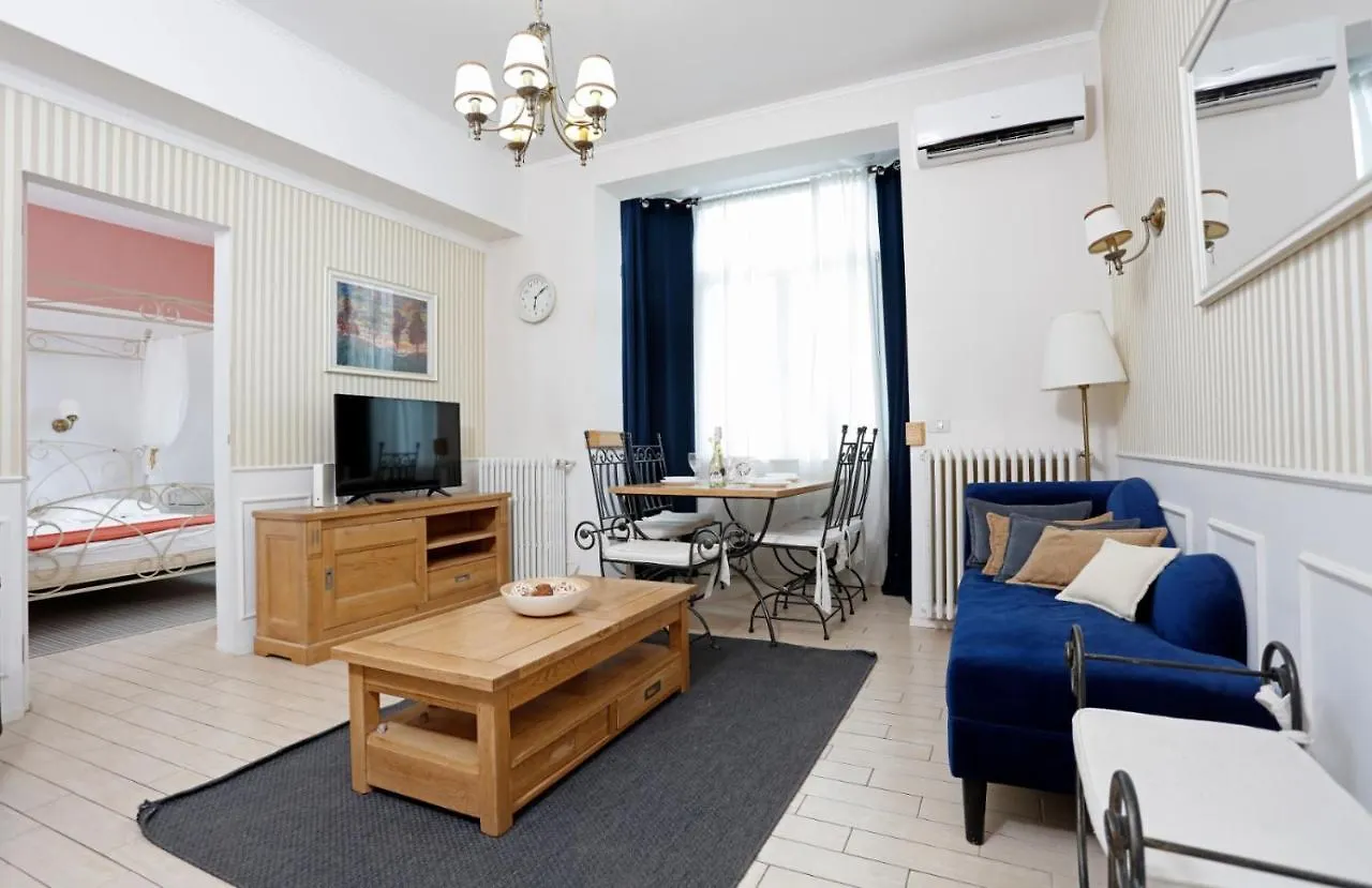Classy 2 Bedroom Apartment In City Center contacts