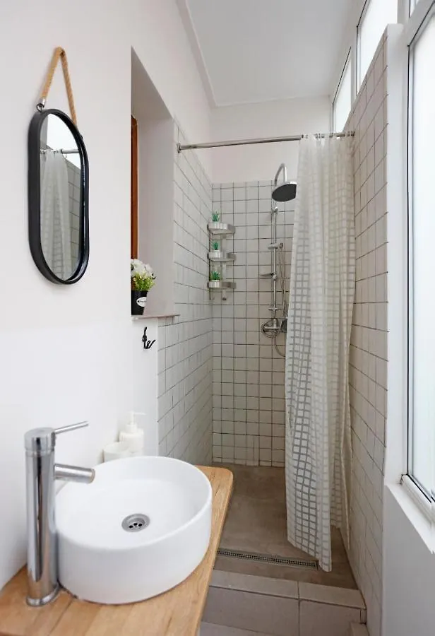 Classy 2 Bedroom Apartment In City Center Bucharest