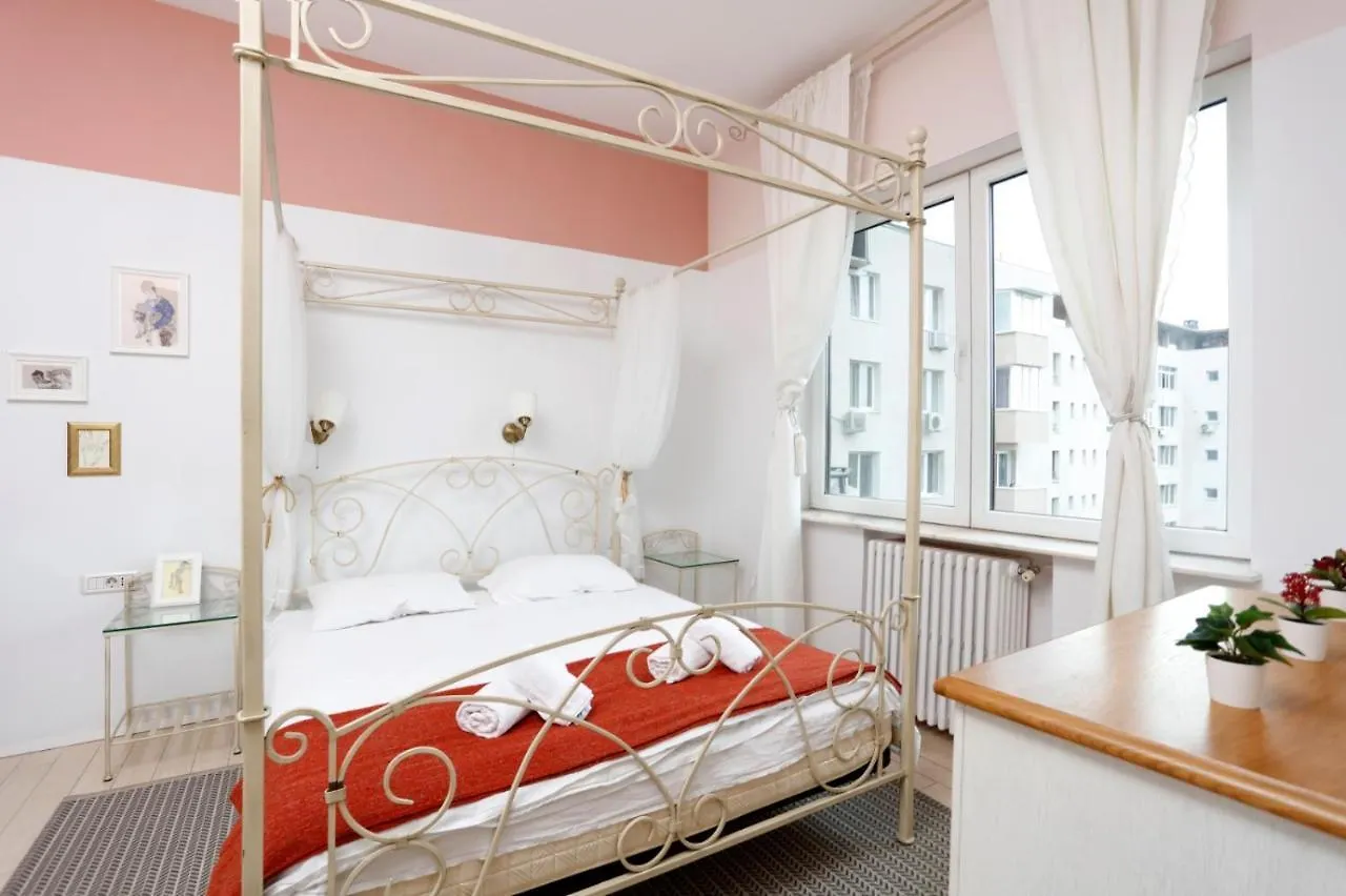 Classy 2 Bedroom Apartment In City Center Bucharest