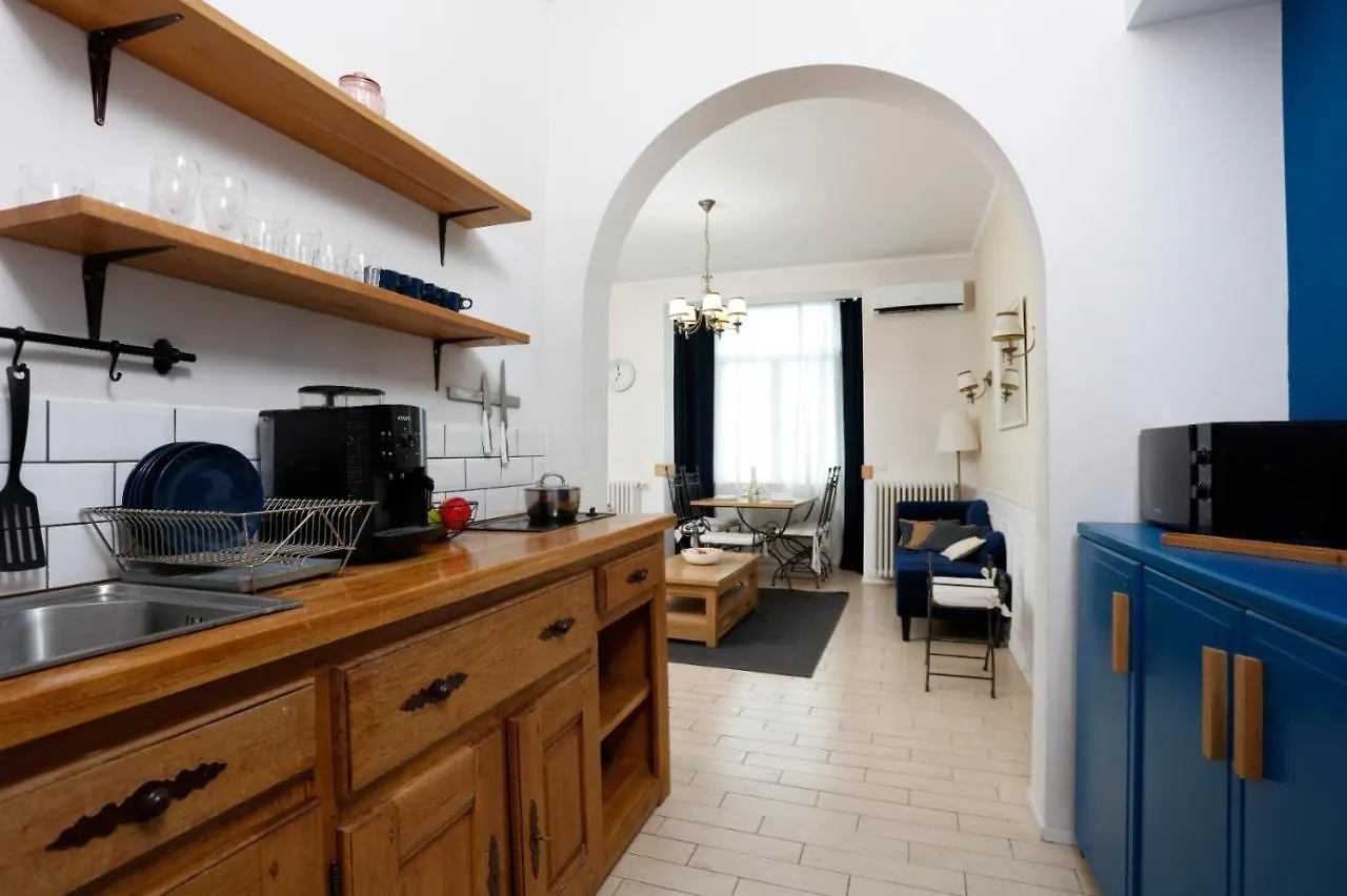 Classy 2 Bedroom Apartment In City Center Bucharest Romania